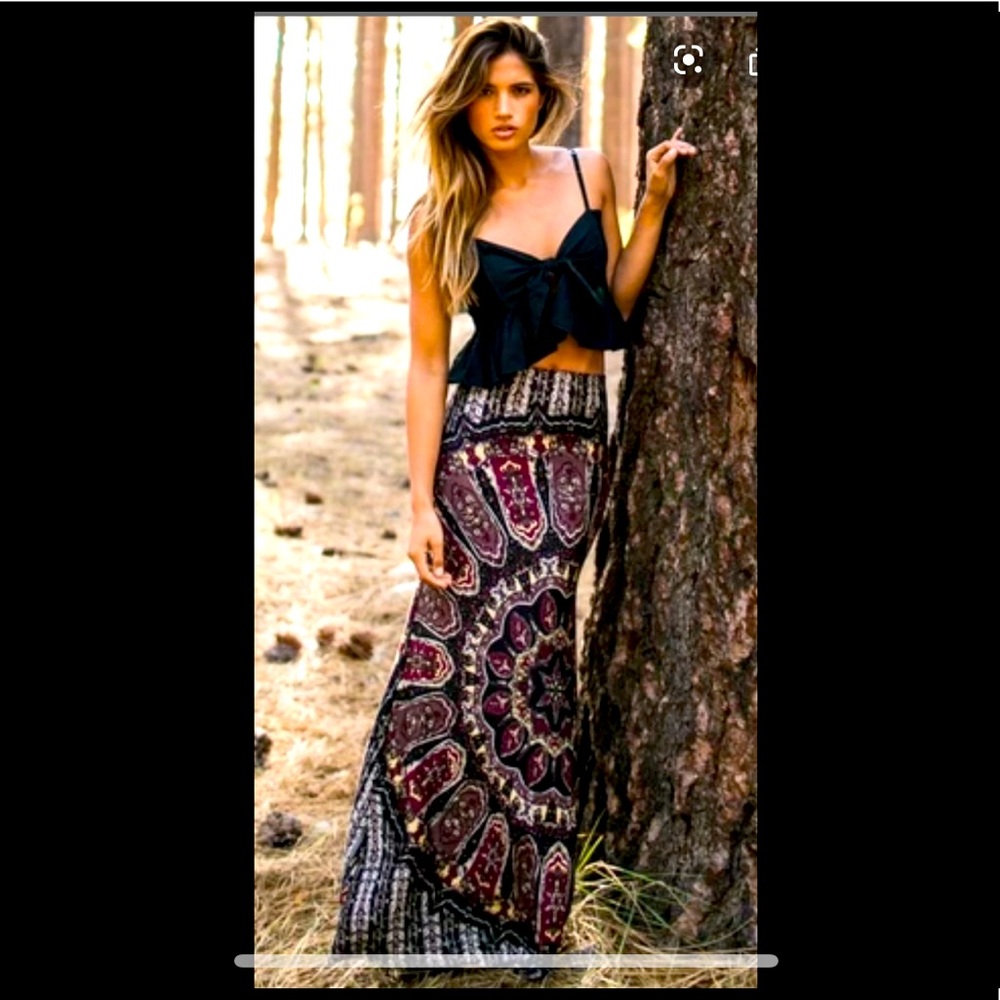Novella Royale Broken Wing Maxi Skirt xs